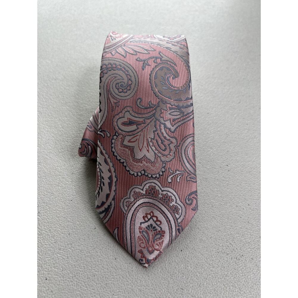 DiBanGu Pink, Gray Paisley Pattern 100% Silk Hand Tailored Slim Tie NWOT